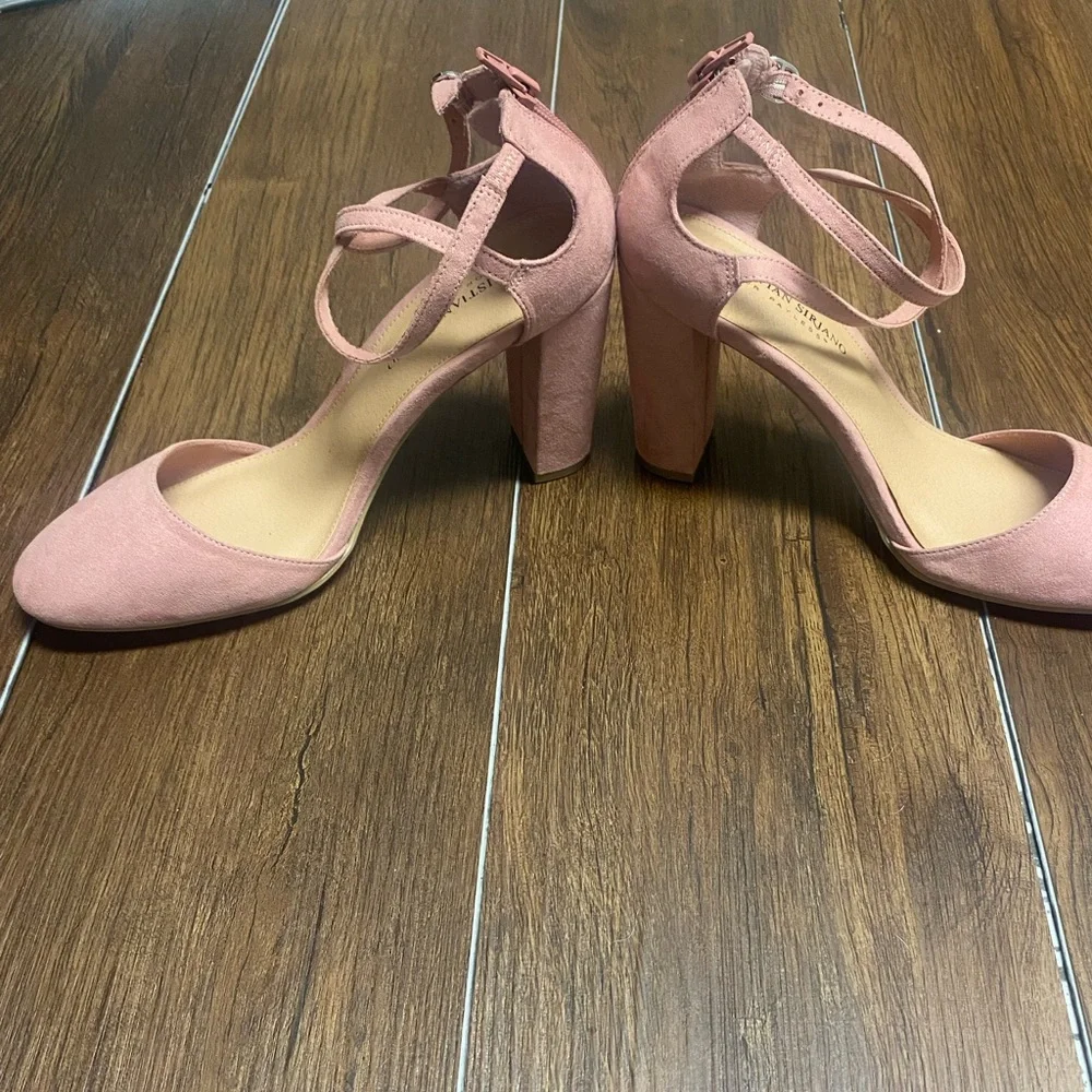 Christian Siriano elegant blush